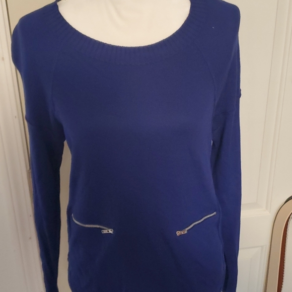 Lightweight Sweater - Picture 1 of 4